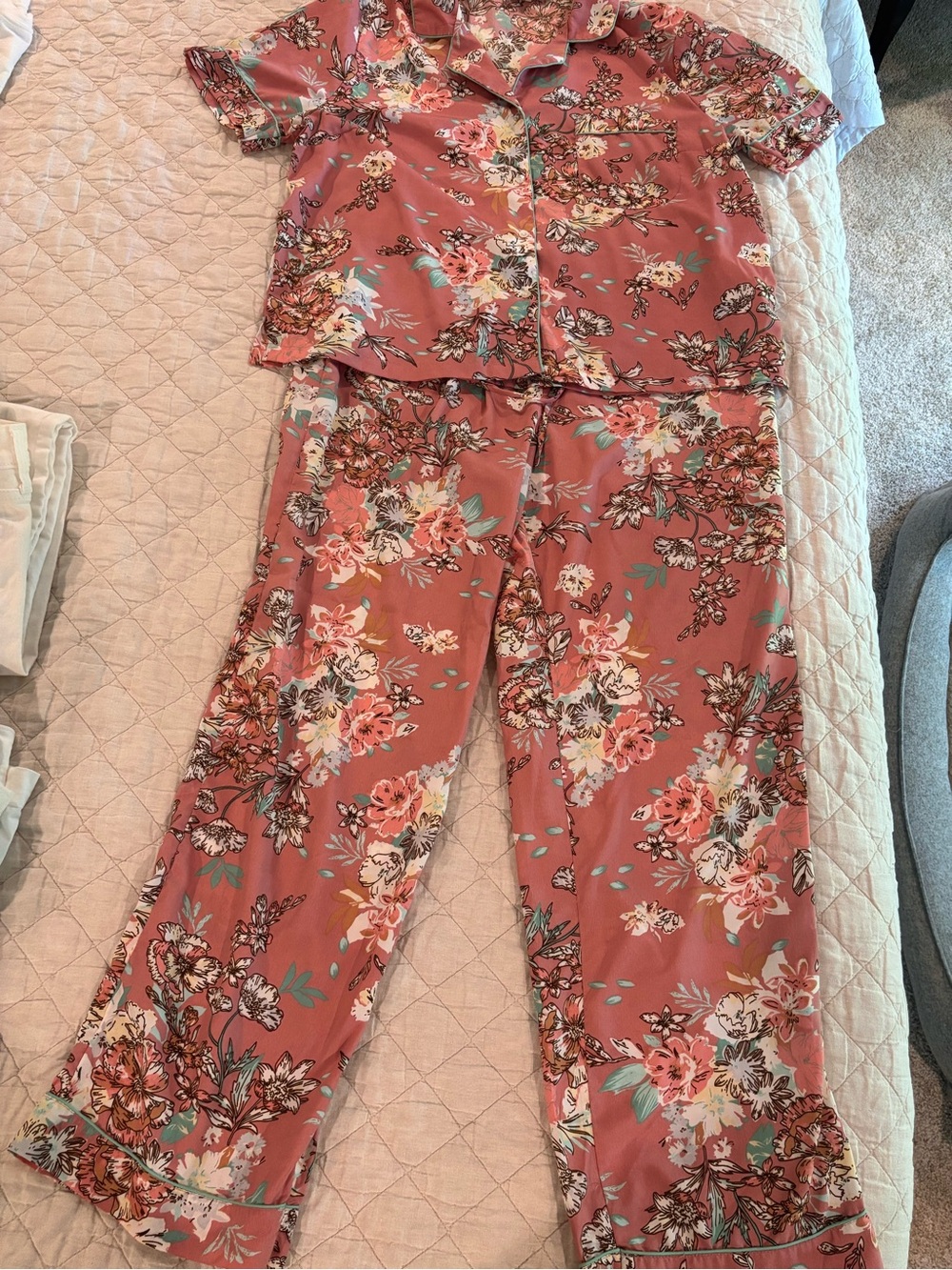 Cupcakes & Cashmere Floral Pajama Set Women’s Pink Button Front Lounge Sleepwear